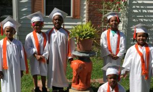 deeshouse_graduates